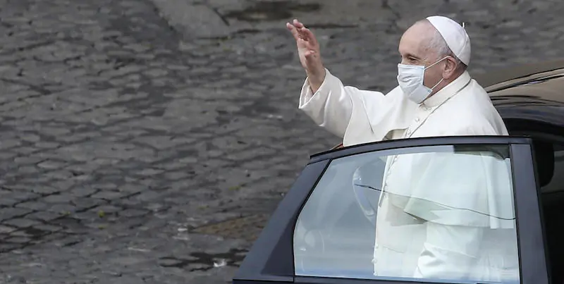 Vaccinarsi è «un atto di amore», dice il Papa