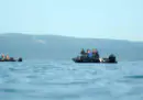 Un elicottero turistico con 16 persone a bordo è precipitato in un lago della Kamchatka, nell'Estremo oriente russo: ci sono 8 dispersi