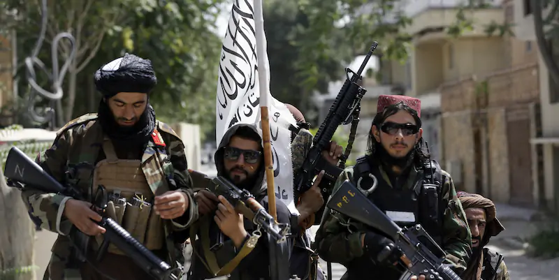 Miliziani talebani a Kabul (AP Photo/Rahmat Gul)