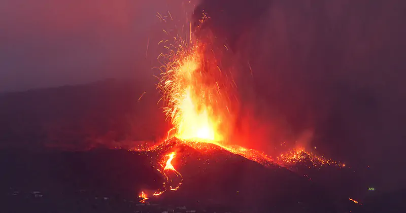 L'eruzione a La Palma, 21 settembre 2021 (AP Photo/ Emilio Morenatti)