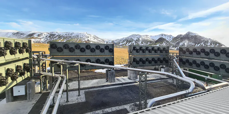 Il più grande impianto al mondo per sottrarre CO2 dall’aria, in Islanda