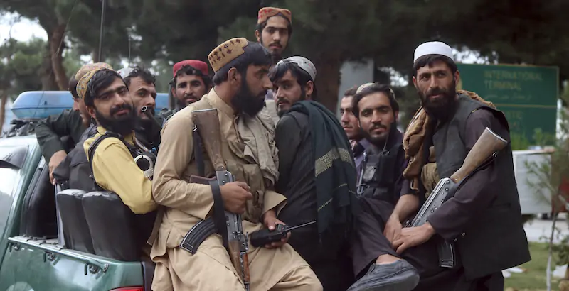 Combattenti talebani a Kabul (AP Photo/Khwaja Tawfiq Sediqi)