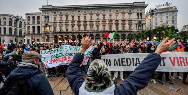 La manifestazione "NO Green Pass" del 30 ottobre a MIlano (Foto Claudio Furlan/Lapresse)