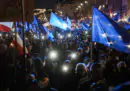 In Polonia ci sono state decine di manifestazioni contro la decisione di far prevalere le leggi nazionali su quelle europee