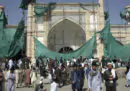 C'è stata un'esplosione in una moschea di Kabul: secondo i talebani sono morti alcuni civili