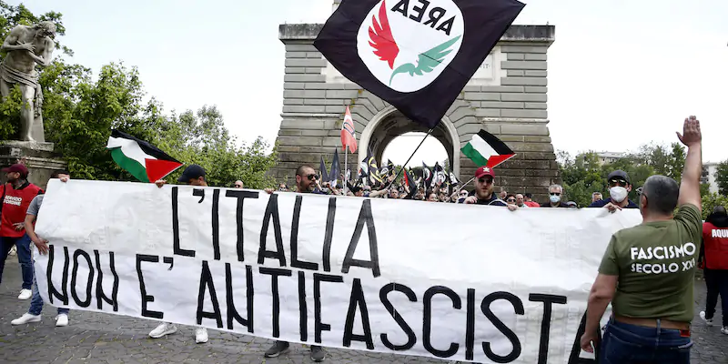 Una manifestazione di Forza Nuova a Roma contro l'antifascismo (Foto Cecilia Fabiano/ LaPresse) 

