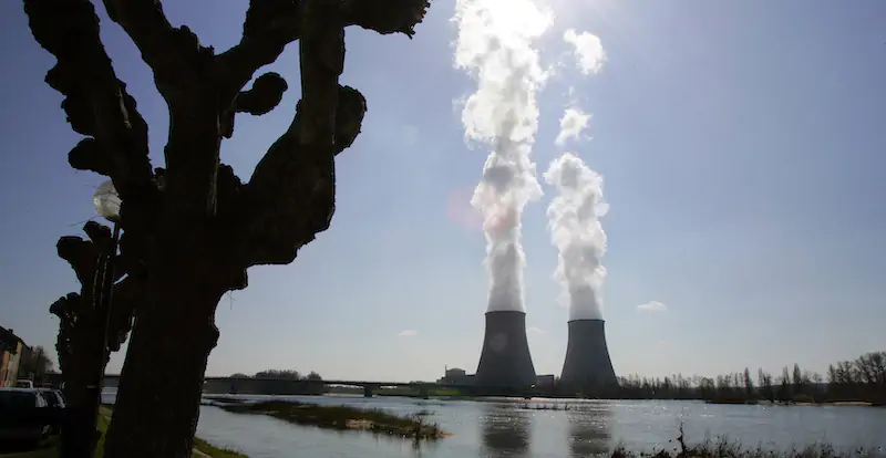 La centrale nucleare di Belleville-sur-Loire (AP Photo/Francois Mori, File)