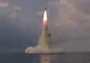 La Corea del Nord dice di aver testato un nuovo tipo di missile balistico, lanciato da un sottomarino