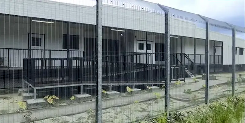 Un centro di detenzione per richiedenti asilo in Papua Nuova Guinea, gestito dall'Australia (Australia Broadcasting Corporation via AP, File)
