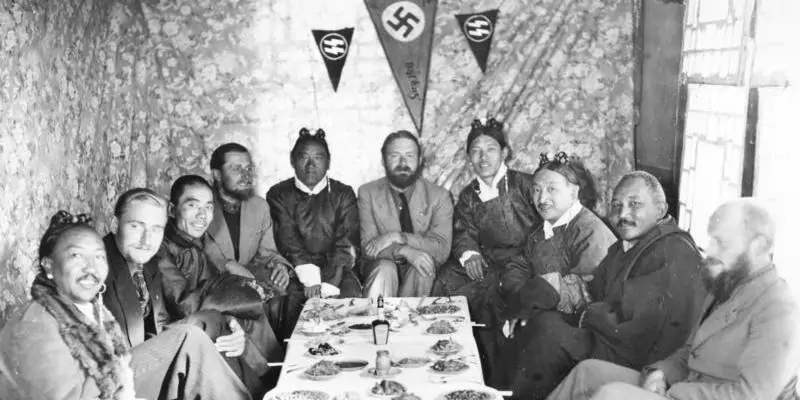 La storia della spedizione nazista sull'Himalaya per cercare la razza ariana