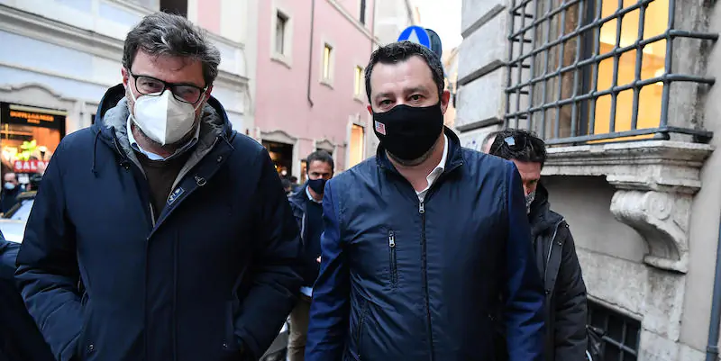 Il ministro dello Sviluppo economico Giancarlo Giorgetti e il segretario della Lega Matteo Salvini. (ANSA/ETTORE FERRARI)