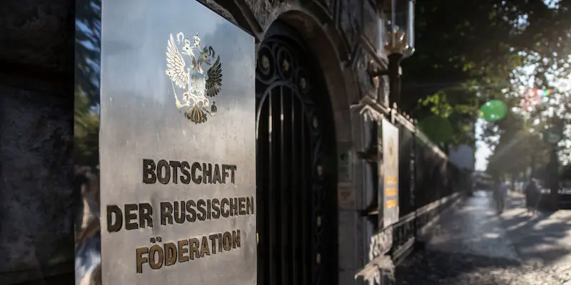 A ottobre un diplomatico russo è stato trovato morto fuori dall’ambasciata russa in Germania