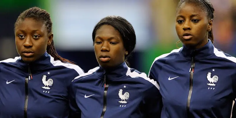 Aminata Diallo, al centro, con la nazionale under 20 francese ai Mondiali del 2014 (Richard Wolowicz/Getty Images)
