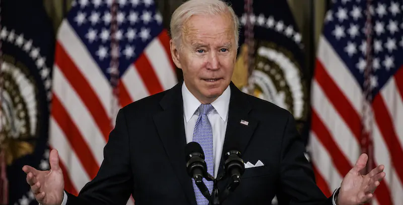 Joe Biden durante una conferenza stampa alla Casa Bianca sabato 6 novembre (Samuel Corum/Getty Images)