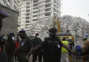 In Nigeria è crollato un palazzo in costruzione di 22 piani: almeno 10 persone sono morte