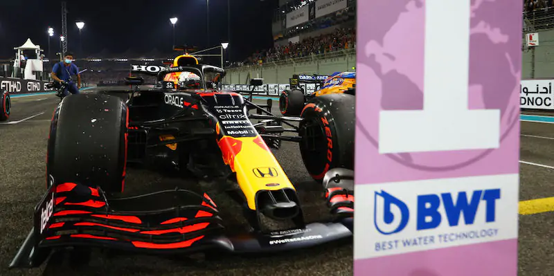 Max Verstappen partirà dalla pole position nell'ultimo Gran Premio di Formula 1 della stagione, ad Abu Dhabi