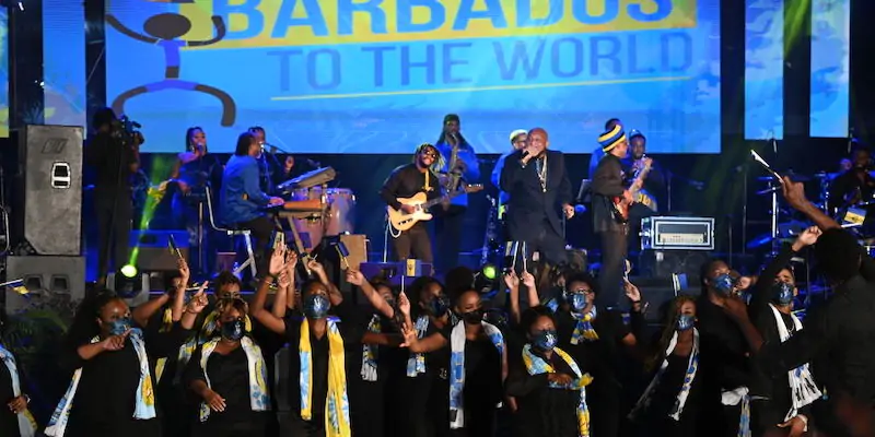Un momento dell'inaugurazione della prima presidente di Barbados, Sandra Mason (Jeff J Mitchell/Getty Images)