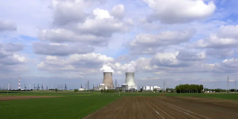 La centrale nucleare di Doel, in Belgio (AP Photo/ Virginia Mayo)