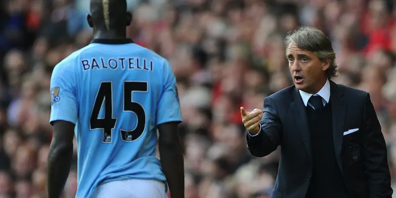 Roberto Mancini e Mario Balotelli nel 2012 ai tempi del Manchester City (Michael Regan/Getty Images)