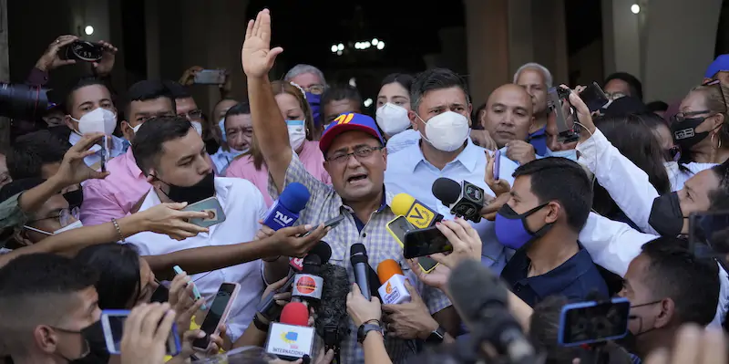 Sergio Garrido, il candidato dell'opposizione che ha vinto le elezioni nello stato di Barinas, in Venezuela (AP Photo/Matias Delacroix)