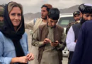 La storia della giornalista neozelandese incinta che aveva chiesto aiuto ai talebani