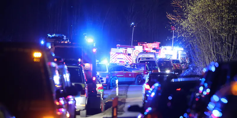 C'è stato un incidente ferroviario a sud di Monaco, in Germania: ci sono trenta feriti e un morto