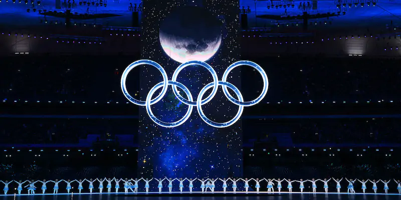 La cerimonia d'apertura delle Olimpiadi invernali del 2022 allo Stadio Nazionale di Pechino (Lintao Zhang/Getty Images)