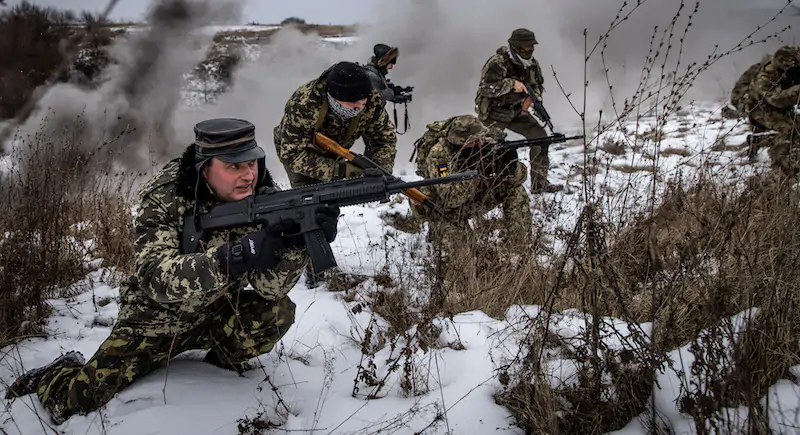 Addestramento militare di civili ucraini (Chris McGrath/Getty Images)