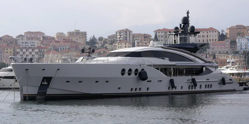 Il super yacht "Lady M" sequestrato venerdì scorso dalla Guardia di Finanza (AP Photo/Antonio Calanni)
