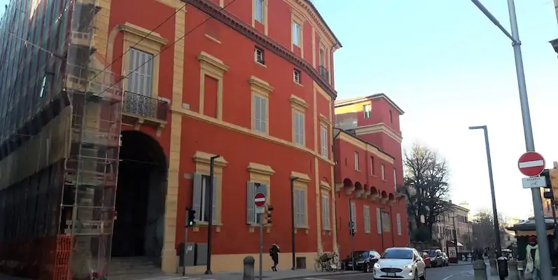 Palazzo Bianchetti dopo i lavori alle facciate (Anna Stanzani)
