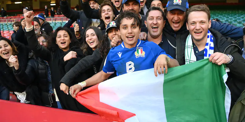 Ange Capuozzo tra i tifosi italiani al Millennium Stadium di Cardiff (Mike Hewitt/Getty Images)