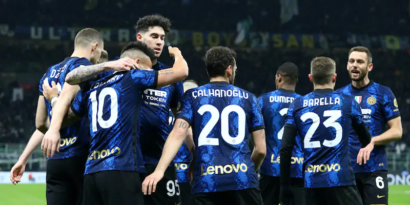 I giocatori dell'Inter dopo il terzo gol di Lautaro Martinez alla Salernitana (Marco Luzzani/Getty Images)
