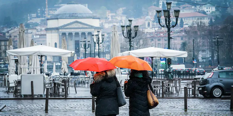 Pioggia a Torino, il 30 marzo 2022 (ANSA/TINO ROMANO)