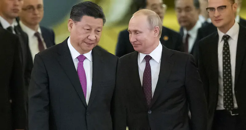 Xi Jinping e Vladimir Putin (AP Photo/Alexander Zemlianichenko, Pool, File)