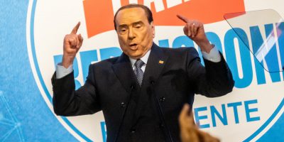 Berlusconi ha criticato Putin per l'invasione dell'Ucraina, infine