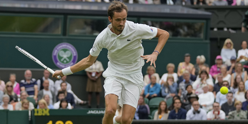 Il tennista russo Daniil Medvedev a Wimbledon (AP Photo/Kirsty Wigglesworth)