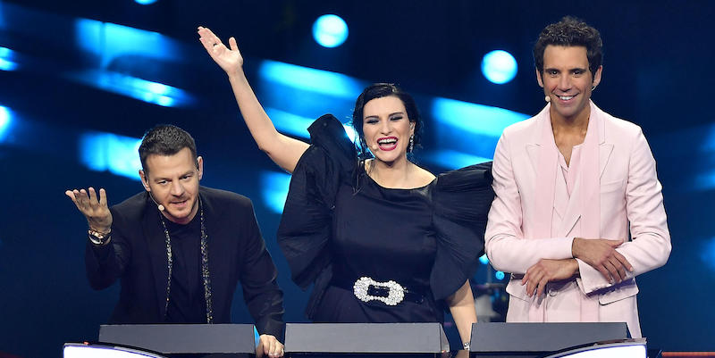 Alessandro Cattelan, Laura Pausini e Mika durante la seconda semifinale dell'Eurovision Song Contest 2022

(ANSA/ALESSANDRO DI MARCO)