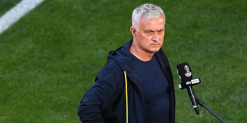 José Mourinho intervistato all'Arena Kombëtare di Tirana (Justin Setterfield/Getty Images)