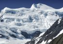 Due alpinisti sono morti e 9 sono rimasti feriti nel crollo di una porzione di ghiacciaio sul Grand Combin, in Svizzera