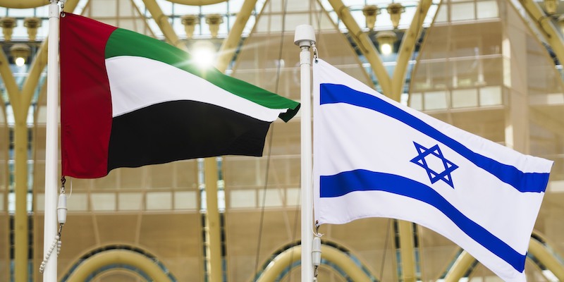 Le bandiere di Israele e degli Emirati Arabi Uniti (AP Photo/Jon Gambrell)