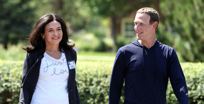 Sheryl Sandberg e Mark Zuckerberg (Kevin Dietsch/Getty Images)
