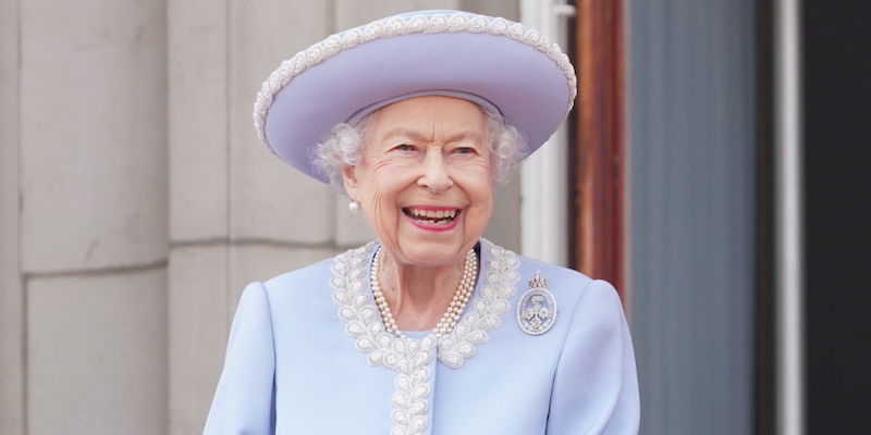 La regina Elisabetta II sul balcone di Buckingham Palace 
(Jonathan Brady - WPA Pool/ Getty Images)