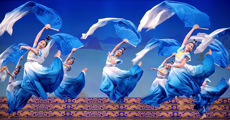 Un fotogramma da un video promozionale ufficiale di Shen Yun