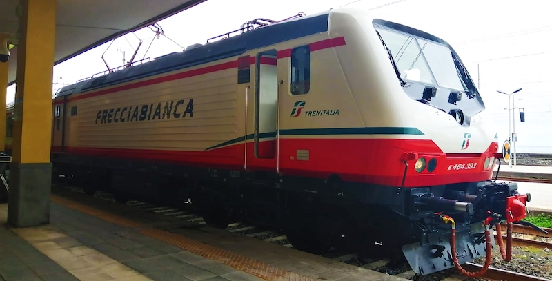 Un treno Frecciabianca (Gruppo FS)