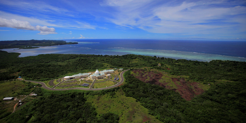 Il palazzo del Congresso nazionale di Palau, sull'isola di Babeldaob (AP Photo/ Itsuo Inouye)