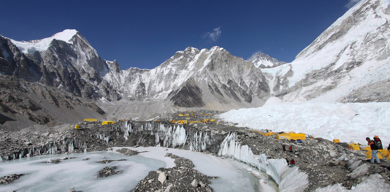 Parte del campo base dell'Everest, Nepal (AP Photo/Tashi Sherpa, File)