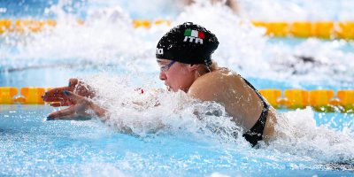 La nuotatrice italiana Benedetta Pilato ha vinto l'oro nei 100 metri rana ai Mondiali