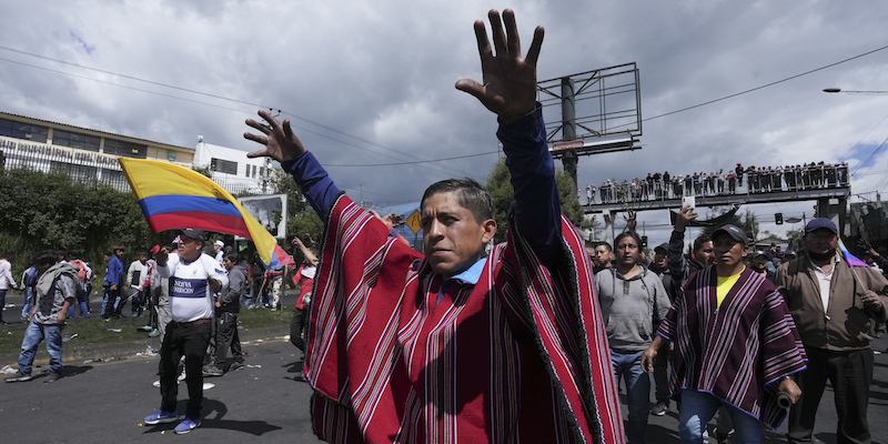Le proteste a Quito, Ecuador, 16 giugno (AP Photo/ Dolores Ochoa)
