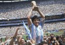 Otto medici e infermieri verranno processati per la morte di Diego Armando Maradona