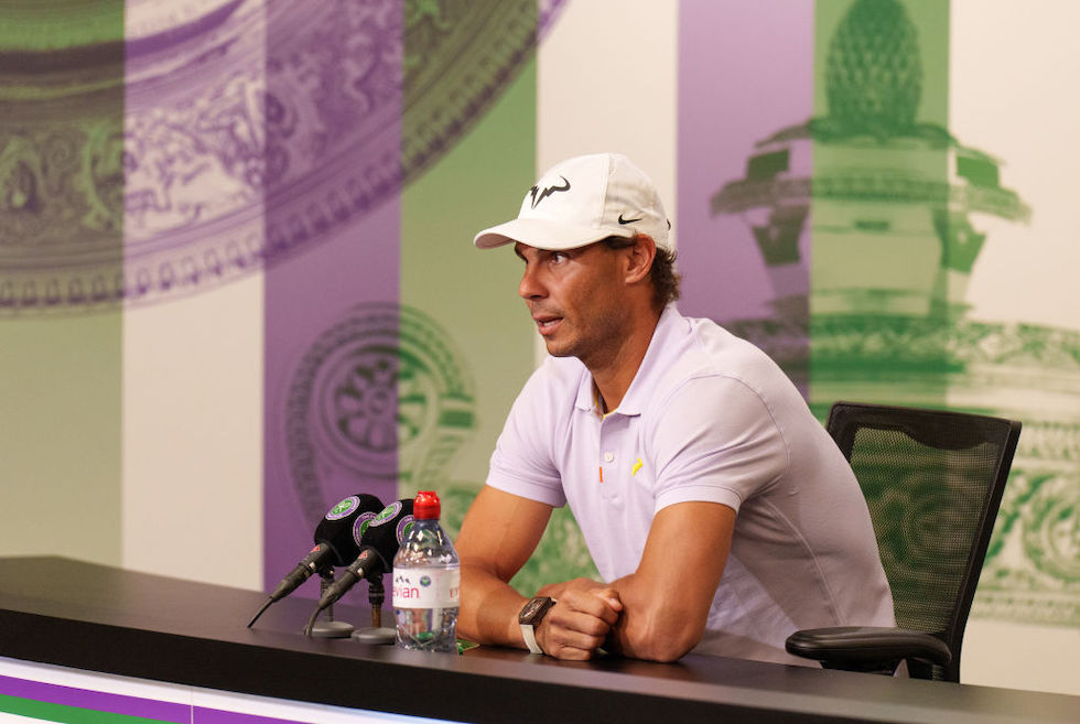 Rafael Nadal durante la conferenza stampa in cui ha annunciato il suo ritiro da Wimbledon (AELTC/Joe Toth via Getty Images)